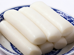 Chlorine dioxide enhances rice cake production, safeguarding food safety