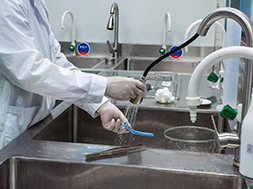 Applications of chlorine dioxide in medicine
